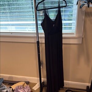 Chic Black Lace Midi Dress